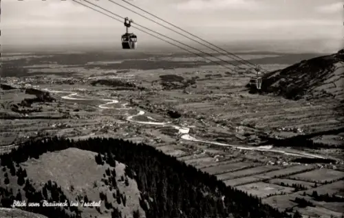 Ak Lenggries in Oberbayern, Brauneck, Blick vom Brauneck ins Isartal, Seilbahn
