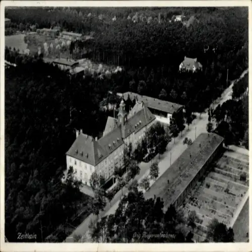 Ak Zeithain in Sachsen, Luftbild von  Orig. Heraufname, Gebäudeansicht, Landschaft