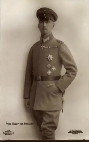 Ak Oskar Prinz von Preußen, Portrait, Uniform, Orden
