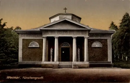 Ak Weimar, Fürstengruft, Außenansicht, Eingangsfront