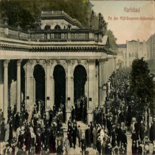 Ak Karlsbad in Baden,  Mühlbrunnen-Kolonnade, viele Menschen,  Architektur