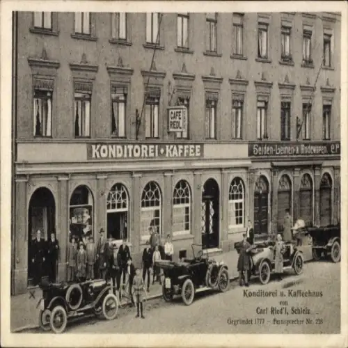 Ak Schleiz im Vogtland Thüringen, Konditorei und Kaffeehaus Carl Riedl, Autos