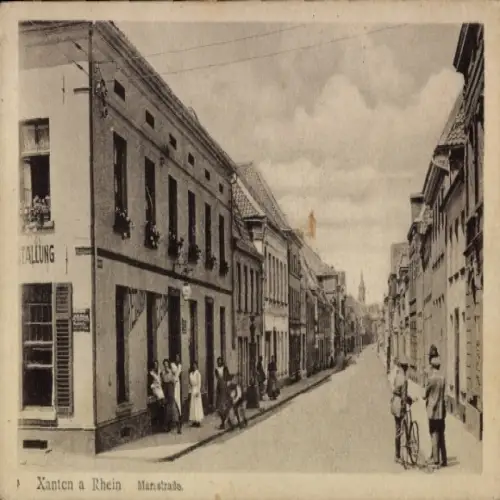 Ak Xanten am Niederrhein, Historische , Straßenansicht, Gebäude, Menschen, Fahrräder