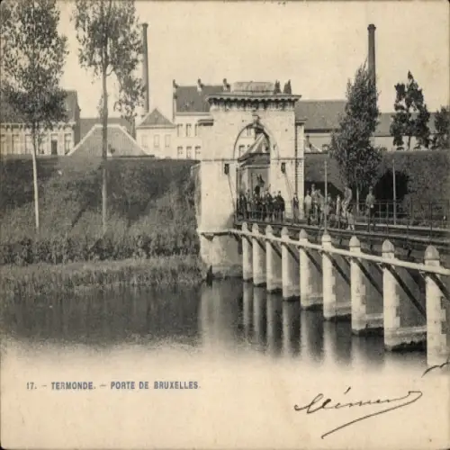 Ak Dendermonde Termonde Ostflandern, Brücke, Porte de Bruxelles, Menschen, Industriegebäude