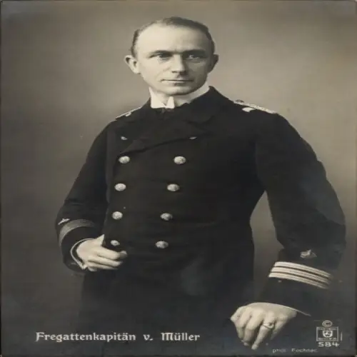 Ak Fregattenkapitän Karl von Müller, Kleiner Kreuzer SMS Emden, Portrait in Uniform