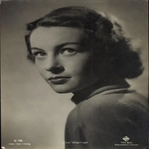 Ak Schauspielerin Ilse Werner, Portrait