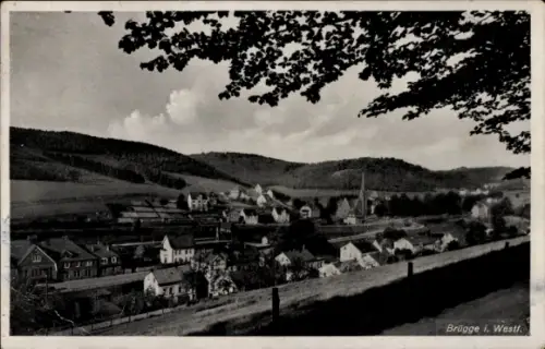 Ak Brügge Lüdenscheid im Märkischen Kreis Westfalen, Blick auf Brügge, ländliche Umgebung, Wolken