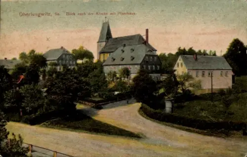 Ak Oberlungwitz in Sachsen, Blick nach der Kirche, Pfarrhaus, Landschaft, Gebäude