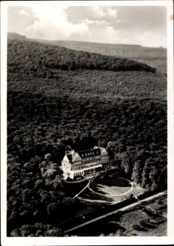 Ak Wiesbaden in Hessen, Luftaufnahme, Taunusheim, Natur, Wald,  Architektur