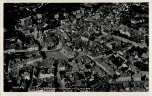 Ak Waltershausen in Thüringen, Luftaufnahme,  Thüringen,  Gebäude, Stadtansicht