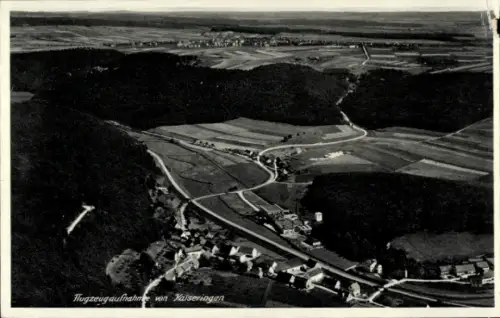 Ak Kaiseringen Straßberg im Zollernalbkreis, Luftaufnahme, weite Landschaft, Straßen und Häuser