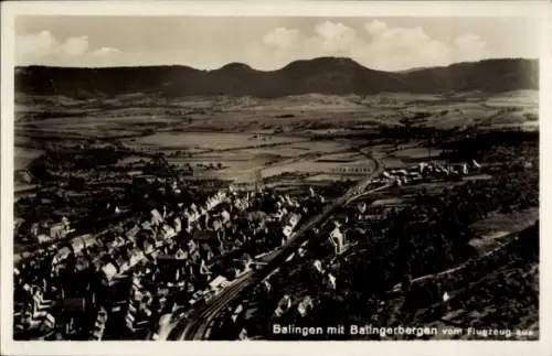 Ak Balingen in Württemberg, Luftaufnahme von  Batingerbergen, Landschaft, historisch