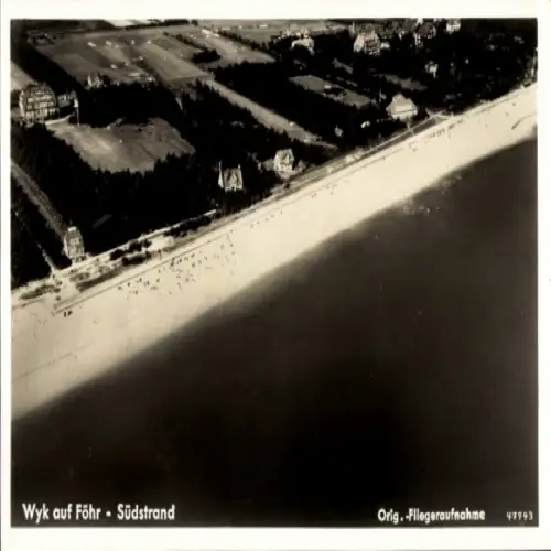 Ak Südstrand Wyk auf Föhr Nordfriesland, Flugaufnahme, Südstrand, Strandpromenade, Häuser