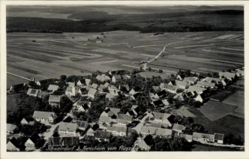 Ak Schweindorf Neresheim in Württemberg, Luftaufnahme, ländliche Landschaft, Häuseransicht, pitto