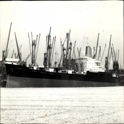 Foto Frachtschiff Schwabenstein im Hafen