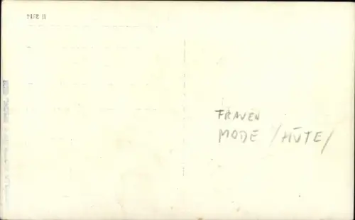 Foto Ak Frau-Porträt, Hut, Kleid