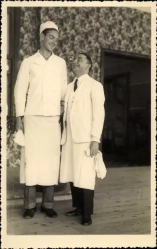 Foto Ak Kellner und Koch, Porträt