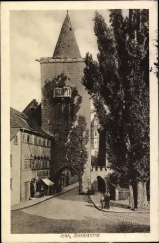 Ak Jena in Thüringen, Johannistor, Stadtansicht, alte Gebäude, Bäume