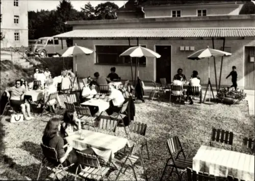 Ak Linkenmühle Gössitz in Thüringen, Selbstbedienungsgaststätte, Hohenwartetalsperre, Gäste am Ti
