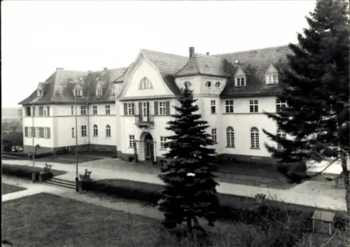 Ak Ostseebad Müritz Graal-Müritz, Sanatorium Richard Assmann, Ostsee, Bäume, Parkanlage