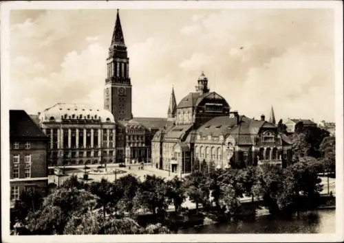 Ak Kiel, Stadtansicht von  Rathaus, Turm, klassische Architektur