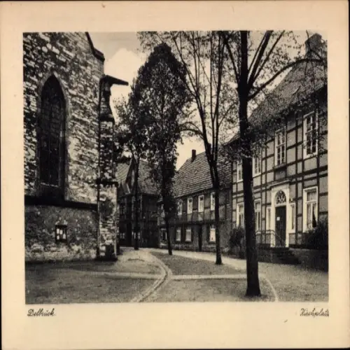 Ak Delbrück in Ostwestfalen, Stadtansicht, Kirchplatz,  Gebäude, Bäume