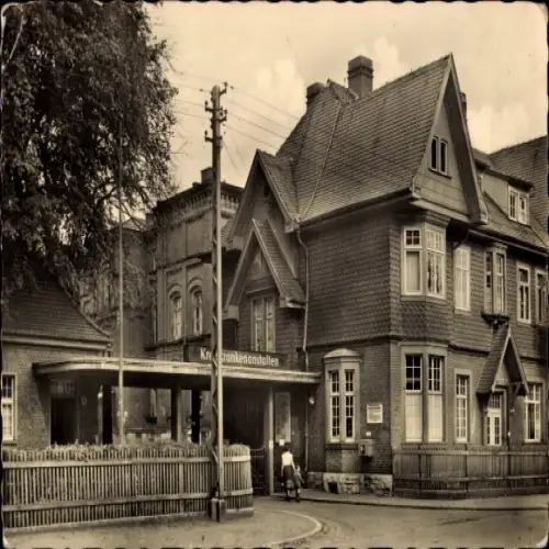 Ak Gotha in Thüringen, Kreiskrankenhaus   Architektur, Personen am Eingang