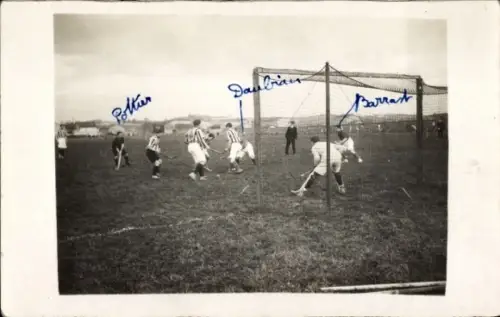 Foto Ak Hockeyspieler auf dem Feld, Pottier, Daubian, Barrast