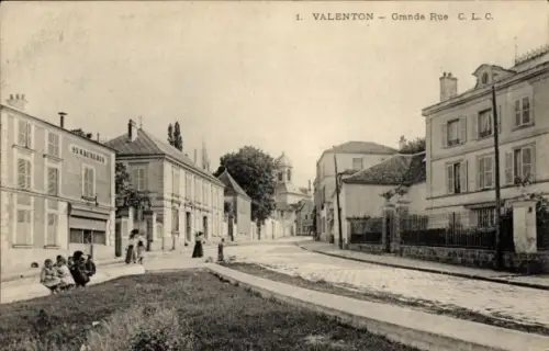 Ak Valenton Val de Marne, Straße mit Häusern, Kindergruppe, SERRURERI, Grande Rue