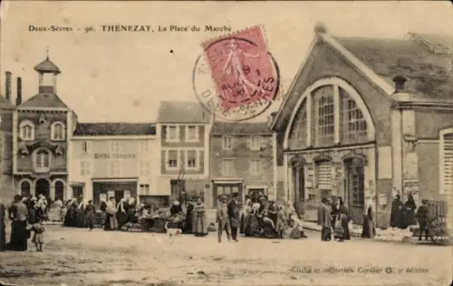 Ak Thénezay Deux Sèvres, Marktplatz, Menschen, Stände,  , Butel Gerbier