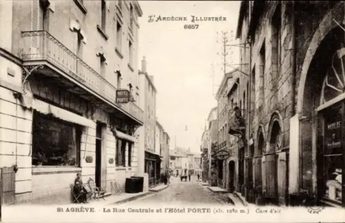 Ak Saint Agrève Ardèche, La Rue Centrale et l'Hôtel Porte