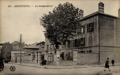 Ak Argenteuil Val d'Oise, Gendarmerie