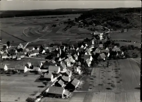 Ak Welzheim in Württemberg, Das Bild zeigt eine Luftaufnahme des Ortes Welzheim.