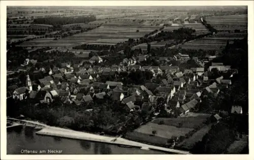 Ak Offenau am Neckar Württemberg, Luftaufnahme von Offenau, Neckar, viele Dächer, grüne Felder