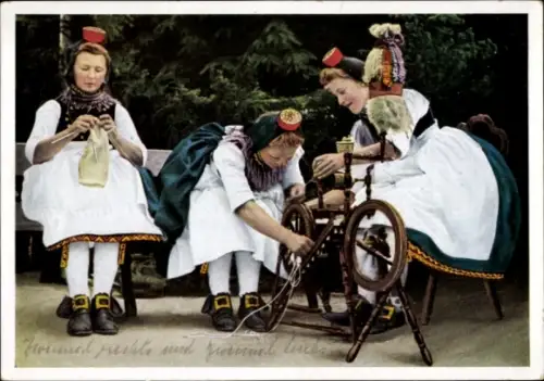 Ak Hessische Trachten, Fleißige Schwälmerinnen in Trachten, Spinnrad