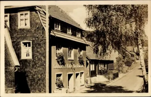 Ak Gießübel in Thüringen, Fassade eines Hauses, Straße, ehemalige Gaststätte,  Fotografie