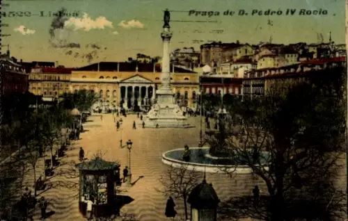Ak Lisboa Lissabon Portugal, Platz D. Pedro IV, Statue, Gebäude, Menschen, Brunnen