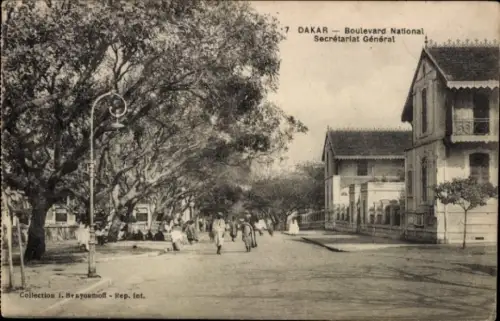 Ak Dakar Senegal,  Boulevard National, Sekretariat Général, Gebäude, Straßenansicht