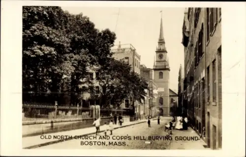Ak Boston Massachusetts USA, Old North Church, Copp's Hill Burying Ground,  Architektur