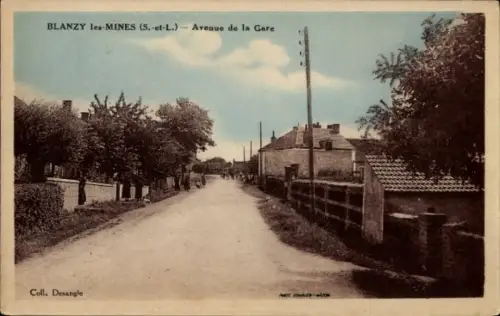 Ak Blanzy les Mines Saône et Loire, Avenue de la Gare, Straße, Bäume, Häuser, nmotiv