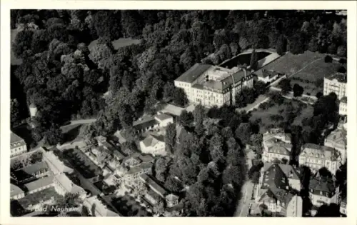 Ak Bad Nauheim in Hessen, Luftaufnahme von  Parkanlagen,  Gebäude, Wohnviertel