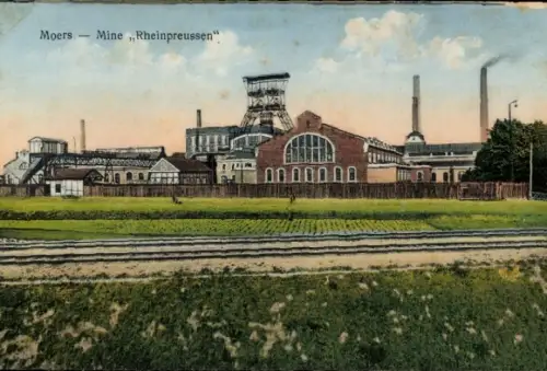 Ak Moers am Niederrhein, Mine Rheinpreußen, Eisenbahnschienen, Schornsteine