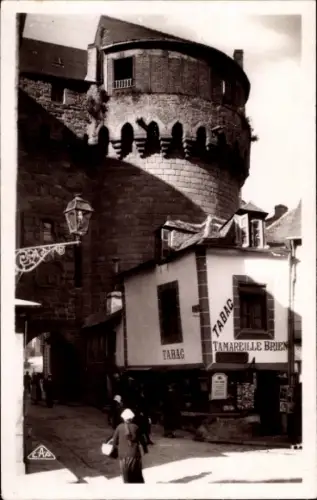 Ak Vannes Morbihan, Historisches Gebäude, Tabac, Tamareille Brien, alte Architektur, Stadtansicht