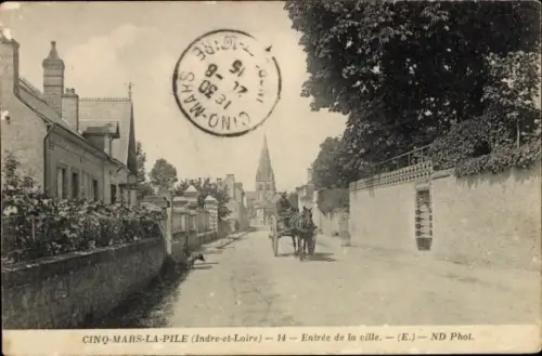 CPA Cinq Mars la Pile Indre et Loire, Entrée de la Ville