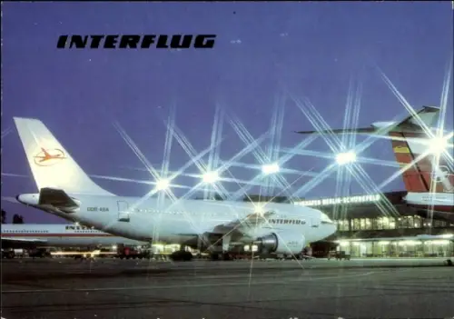 Ak Airbus A 310, Interflug, Passagierflugzeug, DDR-ABA, Flughafen Berlin Schönefeld
