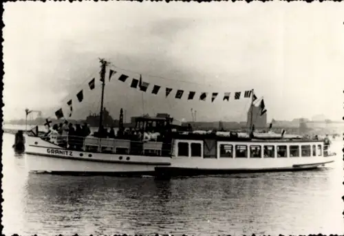 Ak Weiße Flotte Stralsund, Dampfer MS Granitz