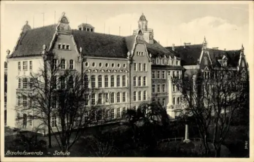 Ak Bischofswerda in Sachsen,  Schule, Architektur,  