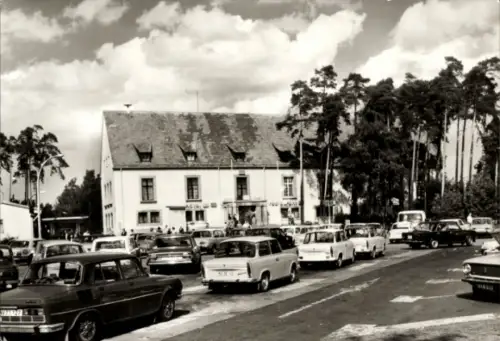 Ak Hermsdorf in Thüringen, Autobahn Rasthof Hermsdorfer Kreuz, Trabant