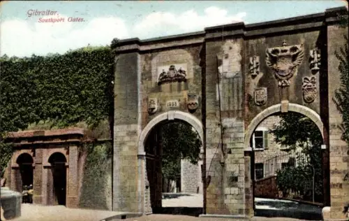 Ak Gibraltar,  Southport Gates, Steinbögen, Wappen, Jahr 1935
