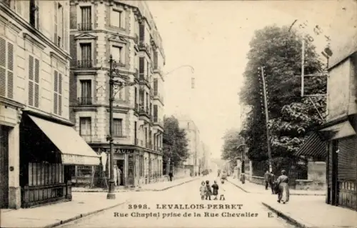 Ak Levallois Perret Hauts de Seine, Rue Chaptal prise de la Rue Chevalier